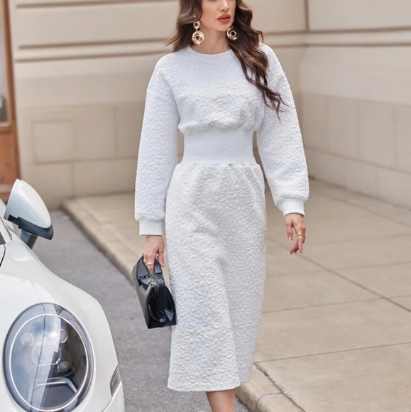 Farah Textured Sweater Dress - Picture 4 of 8